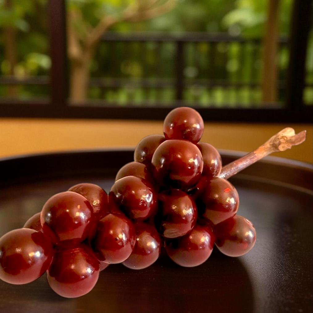 ヴィンテージ 不透明パープル ルーサイト グレープクラスター、ミッド