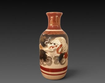 Bouteille de saké dragon japonaise vintage, Tokkuri peint à la main