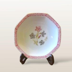 Vintage Japanese Plate, Japanese Ceramic Tableware, Japan Pottery, oriental tableware, collectible plate, vintage chinaware, vintage plates