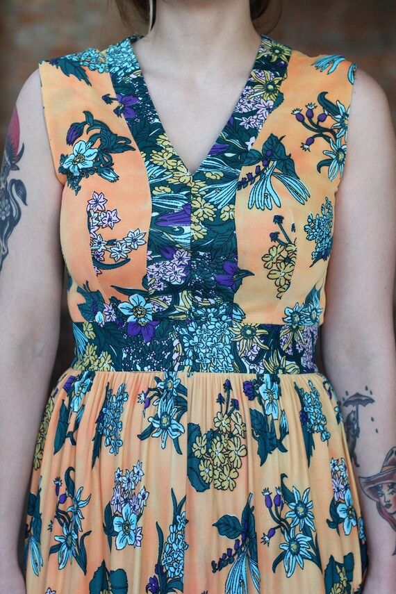 1970s orange floral sleeveless maxi dress - image 10