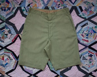 vintage 1950s green plaid shorts