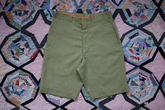 vintage 1950s green plaid shorts