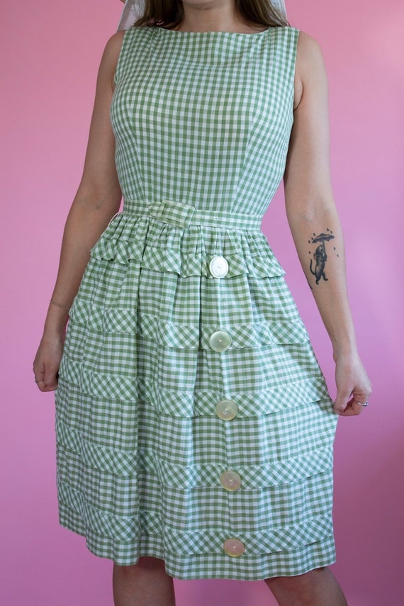 1950s drop waist green gingham sun dress - image 3