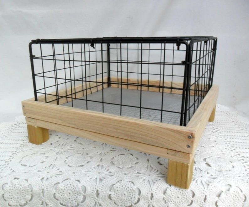 Cypress Platform Bird Feeder: Vinyl Coated Basket, Ground or Deck Rail ...