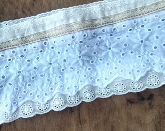 Cotton lace snippet piece / Sewing Junk journal snippet lace roll / Dollhouse bedding sewing