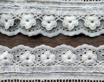 Cotton lace snippet pieces / Sewing Junk journal snippet lace roll / Dollhouse bedding sewing