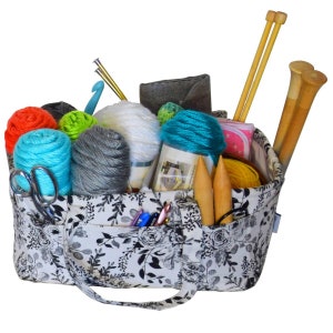 Designer Stitch Happy Knitting Starter Kit 20 Piece Knitting Kit for Beginners & 7 Pocket Yarn Bag Chocolate Signature Yarn Storage 