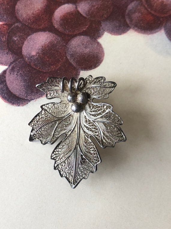 Vintage Sterling Silver Filigree Grape Leaf Brooc… - image 4