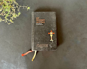My Sunday Missal Vintage Pocket-Size Catholic Prayer Book Illustrated Stedman 1942