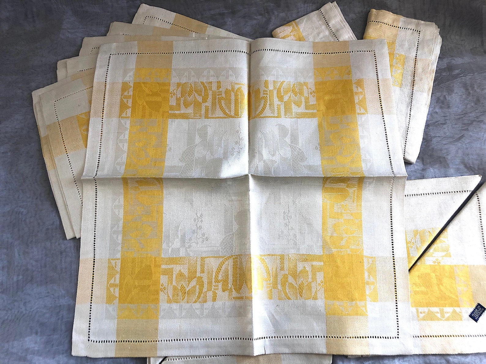 Vintage Damask Linen Napkins Yellow and White Table Decor Etsy
