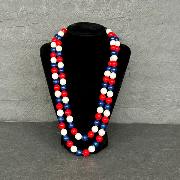 Vintage Red White and Blue Beaded Necklace with Plastic Faceted Beads, Fun 1960s Fashion Jewelry