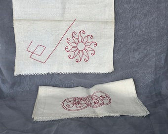 Antique Red Embroidered Woven Linen Towel Set - Arts & Crafts Movement Victorian Bathroom Home Decor