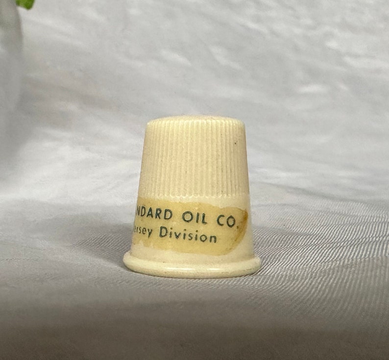 Vintage Advertising Sewing Thimble Esso Standard Oil Company, New Jersey image 10