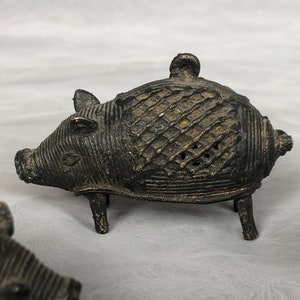 Antique Bronze Dhokra Pig Boar Figurines, India Lost Wax Method Miniature Animal Sculpture Figures image 7