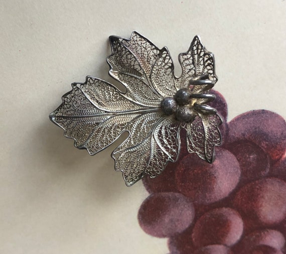 Vintage Sterling Silver Filigree Grape Leaf Brooc… - image 3