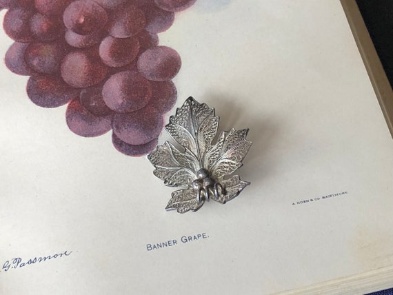 Vintage Sterling Silver Filigree Grape Leaf Brooc… - image 1