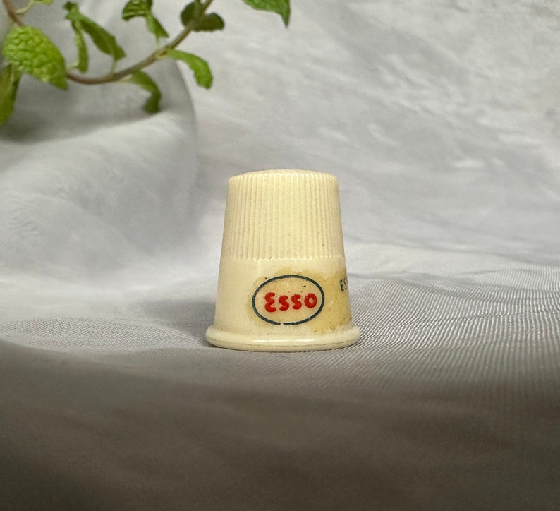 Vintage Advertising Sewing Thimble Esso Standard Oil Company, New Jersey image 9