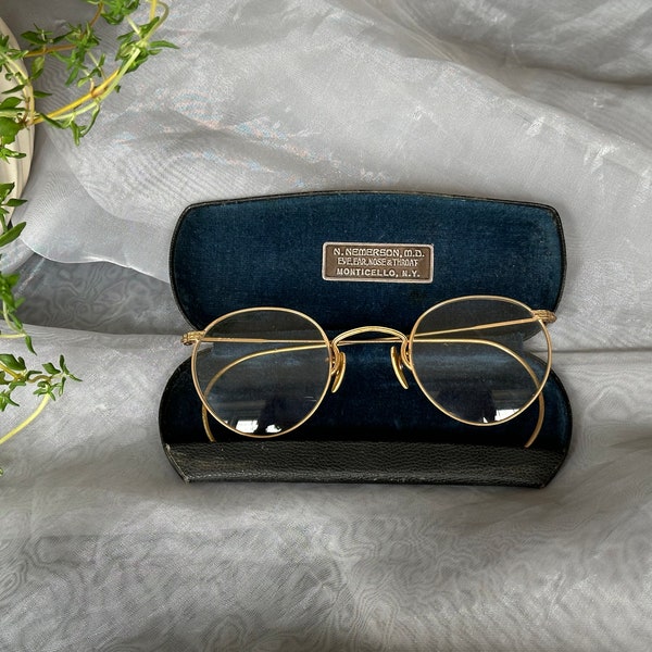 1920s - 1930s Gold Rim Wire Eyeglasses for Decor VINTAGE Ful Vue 1/10 12K Gold Filled Optometry Office Decor