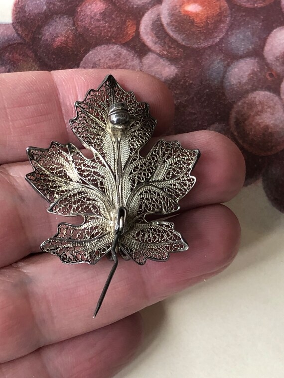 Vintage Sterling Silver Filigree Grape Leaf Brooc… - image 9