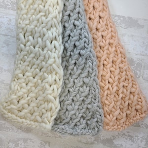 Ready to ship hand-knit chunky wool scarf, gift for her, women&#39;s scarf, winter thick scarf, chunky knit, handmade, knitted cozy scarf