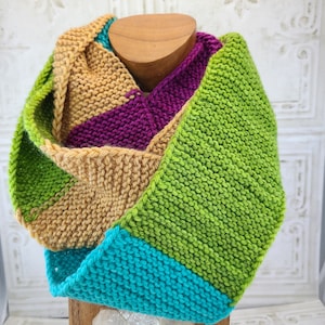 4 Color Womens Merino Wool Infinity Scarf, circle scarf, knit wool scarf, ready to ship, gifts for her, winter accessories, handmade knit