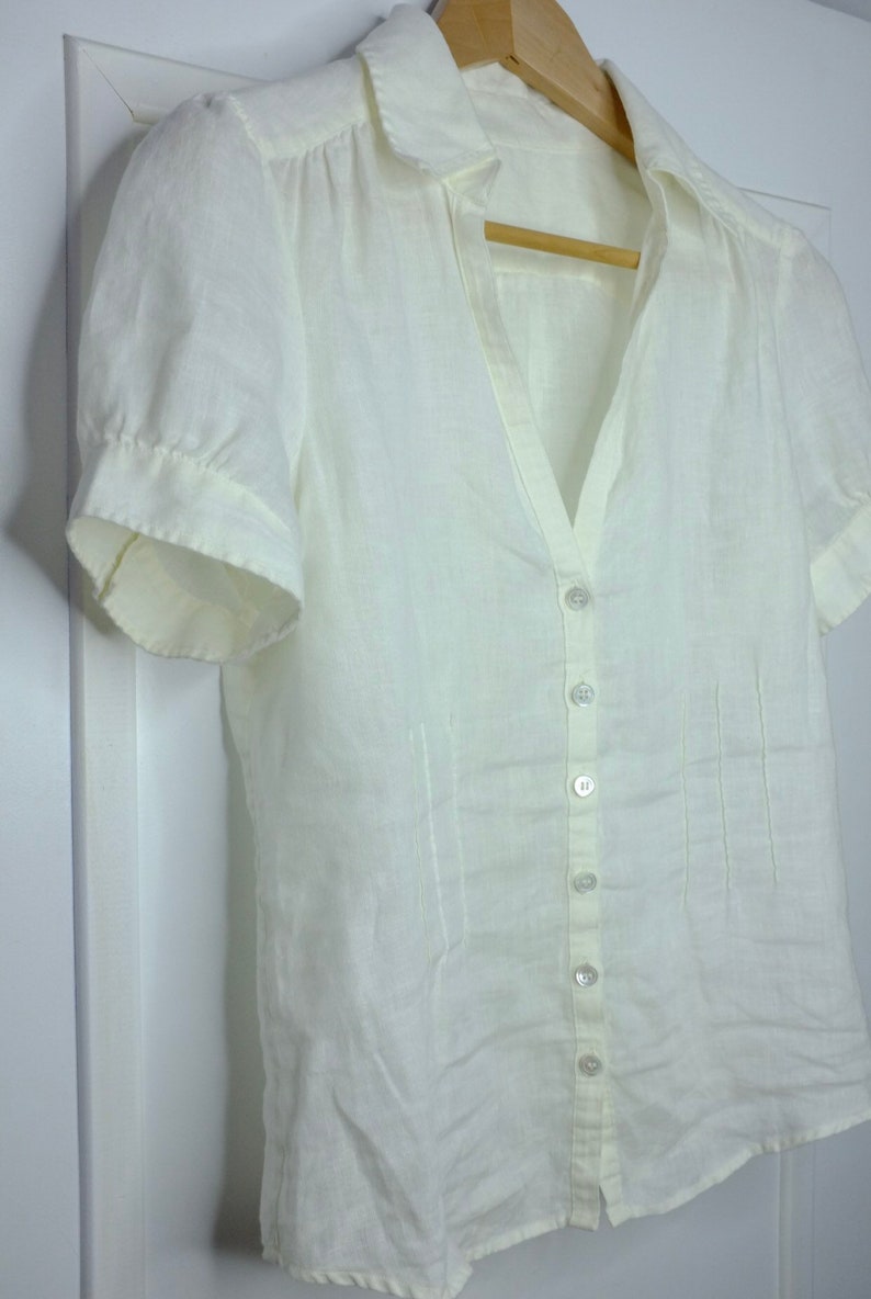 Vintage linen ivory blouse with buttons and sleeve detail