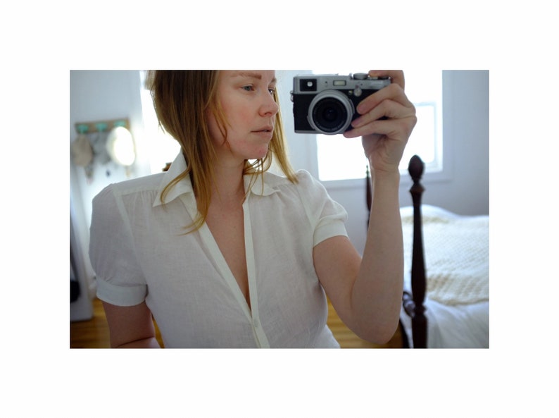 Vintage linen ivory blouse with buttons and sleeve detail