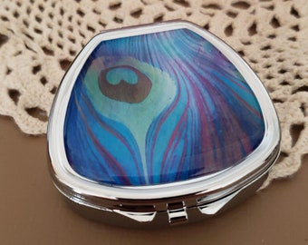 Peacock Pill Box: Stylish Travel Pill Case by Houder