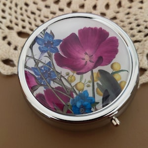 Pill Box for Purse, Cute Pill Case, Pill Box Organizer, Pill Case for Purse, Pill Holder, Travel Pill Case, Mint Case, Vitamin Case, Flowers