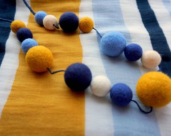 Vero Azzuro Necklace, Felt Jewelry, Colorful Necklace, Blue Necklace, Felted Balls, Multicolored Necklace,