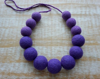 Mauve Necklace, Felt Necklace, Wool Jewelry, Eco Friendly Jewelry