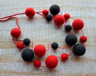 Moulin Rouge Statement Necklace, Red Necklace, Black Necklace, FeltJewelry, Felt Balls, Eco Jewelry, Merino Felt