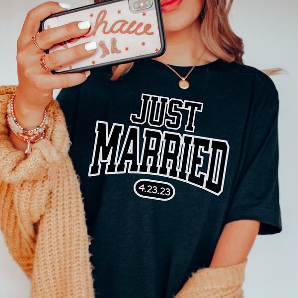 Just Married Shirts, personalisiert, frisch verheiratet, Hochzeitsdatum Shirt, Mr und Mrs Shirts, Braut und Bräutigam, frisch verheiratet Shirt, Flitterwochen Geschenke