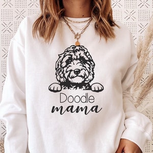 Garabato dorado, regalo de mamá garabato, sudadera de mamá perro, regalos de garabato dorado, camisa de mamá perro, sudadera de mujer