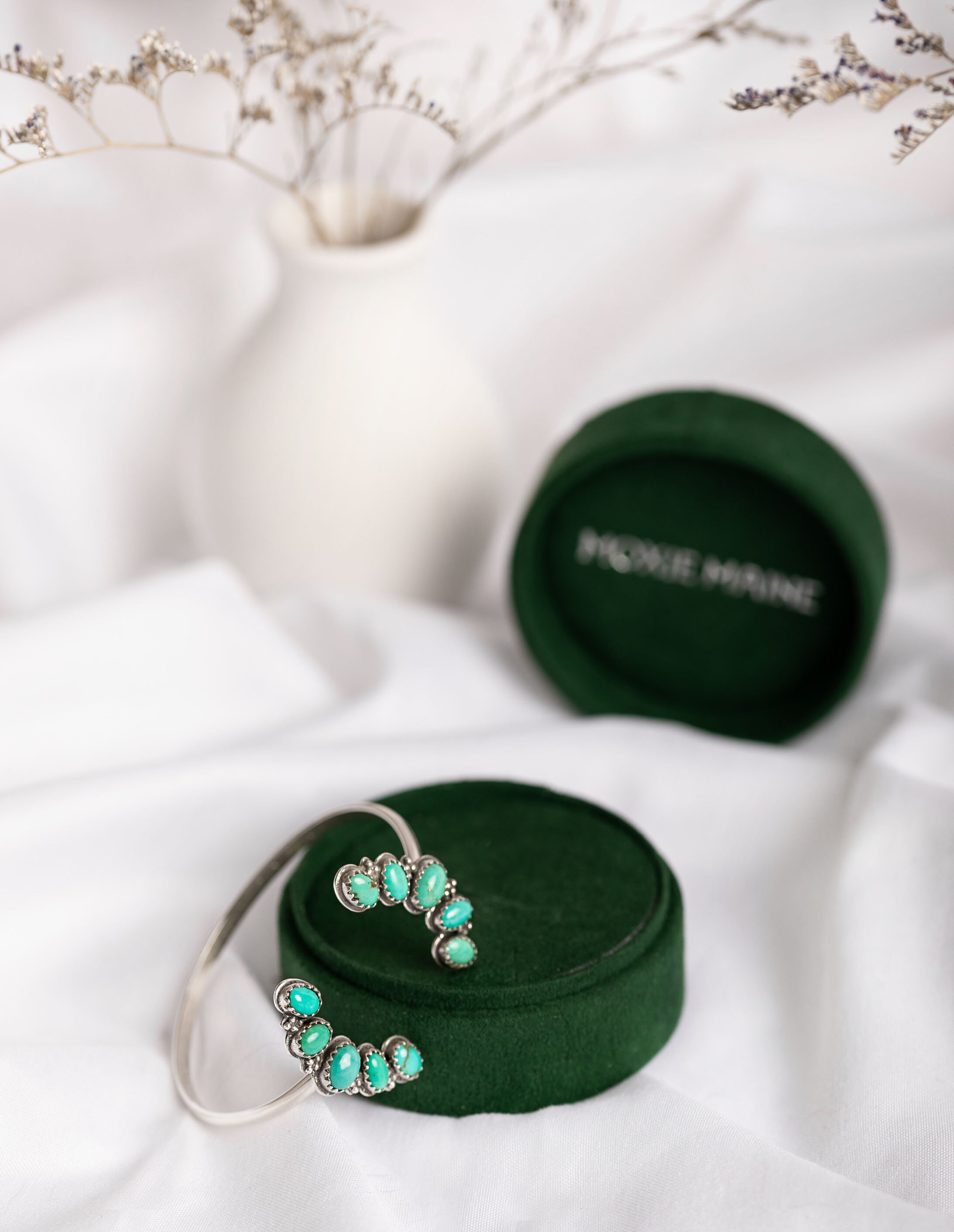 ターコイズ スターリングシルバー カフブレスレット：ルナ オープン