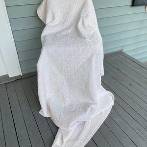 Vintage Pink and White Irish Chain Quilt