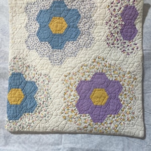 Housse de coussin fleurie vintage pour grand-mère