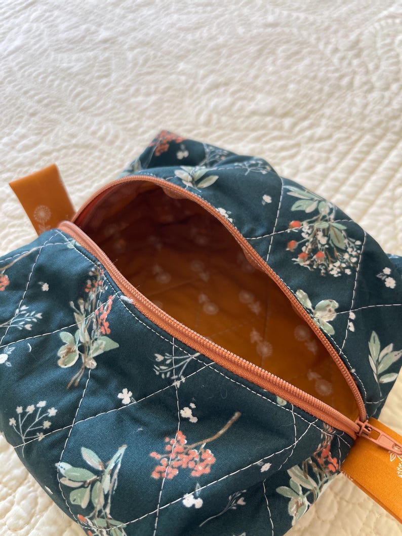 MountainBottomQuilts Juniper Makeup Bag - Thumbnail 5