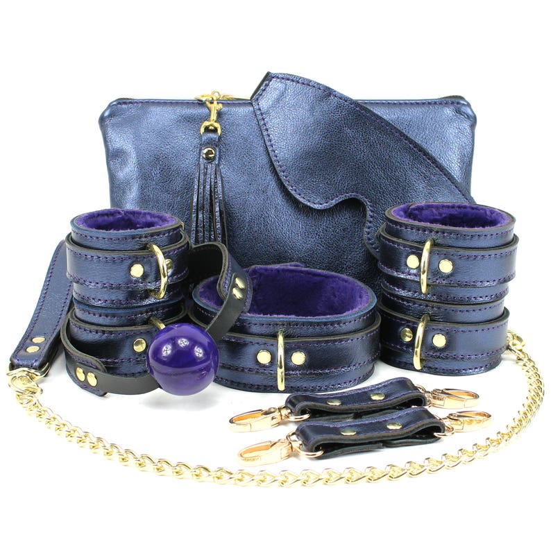 Black Bondage Master Leather With Cuff Set main image 0