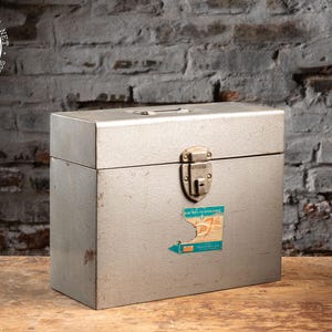 Vintage Versa Tool Box
