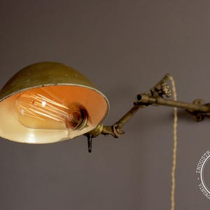 OC White Articulating Vintage Ball-Joint Lamp