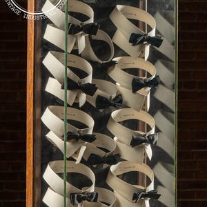 Early 20th Cent. Philadelphia Haberdashery Collar Display Case