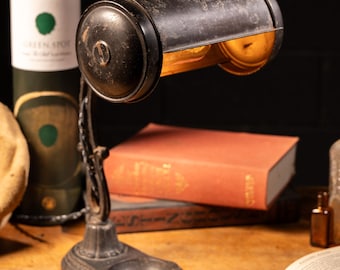 Early 20th Century Cast Iron Banker's Lamp