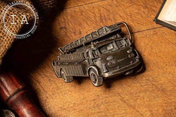 1978 Fire Engine Belt Buckle View 2