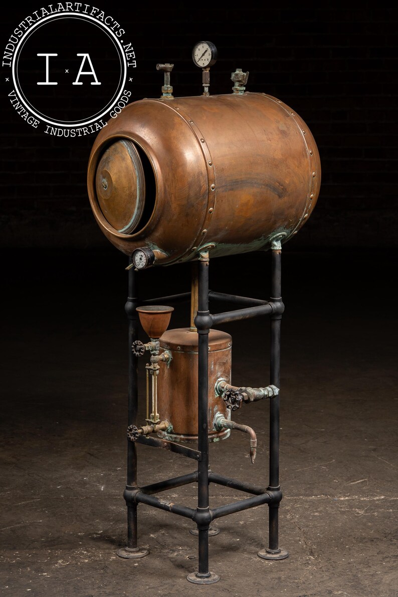 Antique Industrial Copper Pressure Vessel Apparatus immagine 5
