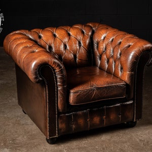 Vintage Tufted Leather Club Chair in Brown