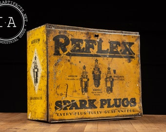 Reflex Spark Plugs POS Case