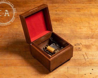 Vintage 1950's Thorens™ Swiss Music Box 