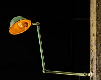 Vintage Ajusco Articulated Task Lamp in Green