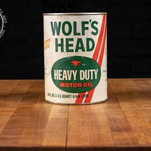 Vintage Wolf&#39;s Head Motor Oil Can